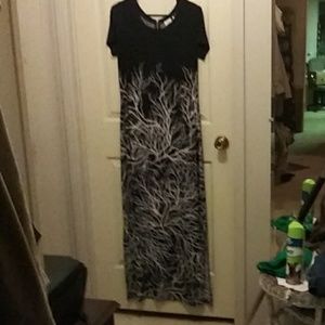 Stunning Long Blk dress